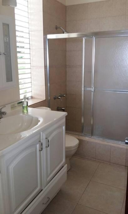 Ocho Rios 2 Bedroom Apartment/Flat Zewnętrze zdjęcie